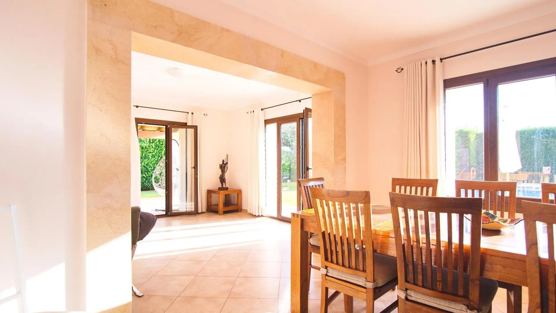 New, Premium Finca Mit Starlight-Pool! South-East Coast, Cala D Or S'Horta Villa
